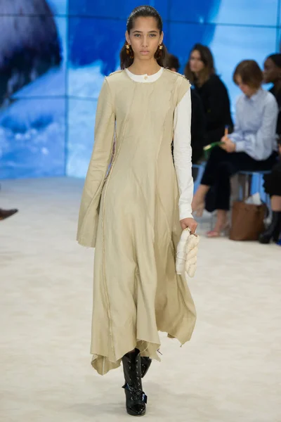Look 2